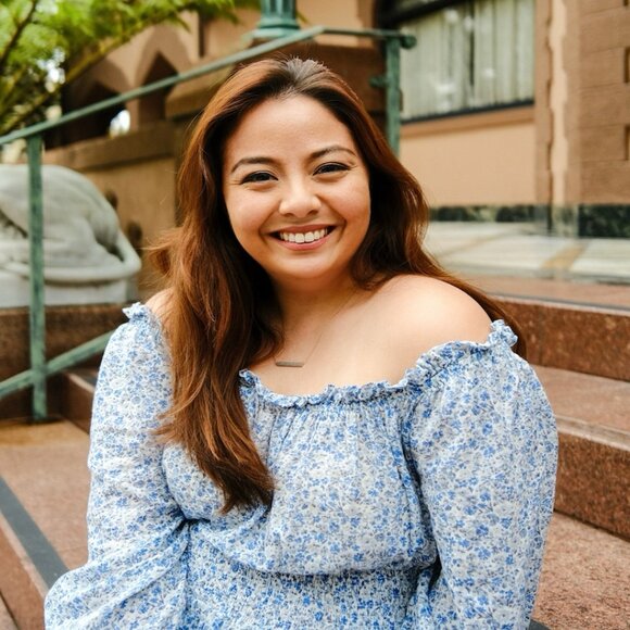 Meet your Posher, Laura - Picture 5 of 7